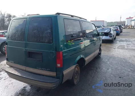 2000 Chevrolet Astro from USA, damaged, VIN 1GNDM19W0YB146487